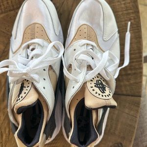 Nike Air. Air Nuarache runner